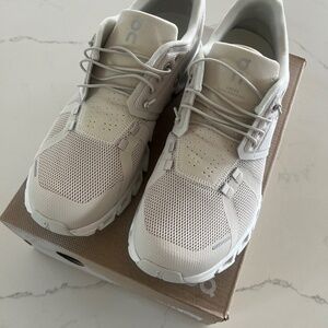 On Cloud 5 Women’s US size 10 white sneakers. Brand new!